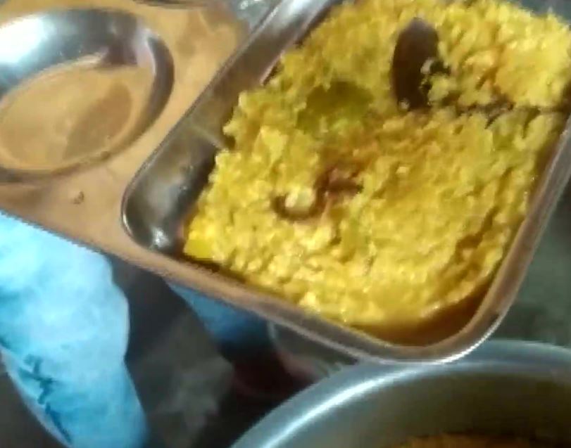 nake found in mid-day meal caused stir