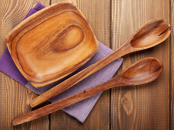 Cleaning Wooden Utensils