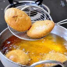 Halwai Style Moong Dal Crispy Kachoris