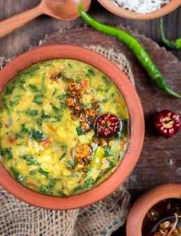 Make Dhaba style palak dal