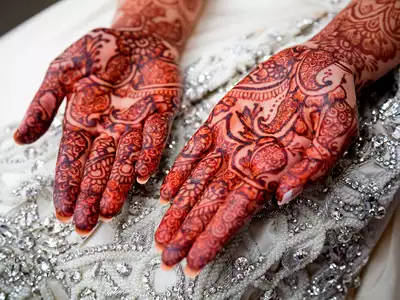 Home remedies to darken the color of henna