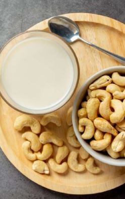 Best benefits of drinking cashew milk