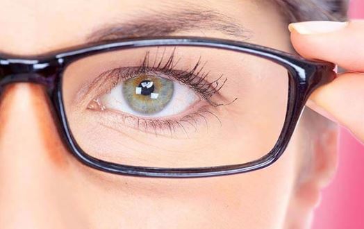 Ways to remove thick glasses from eyes: 