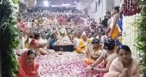 Holi of flowers in Ujjain Mahakal