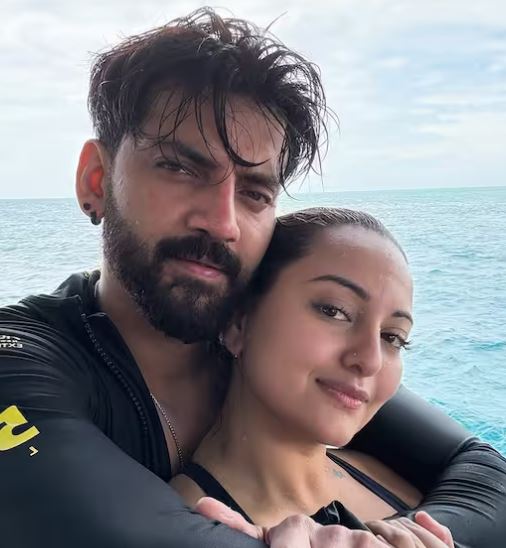 Sonakshi became romantic with husband Zaheer